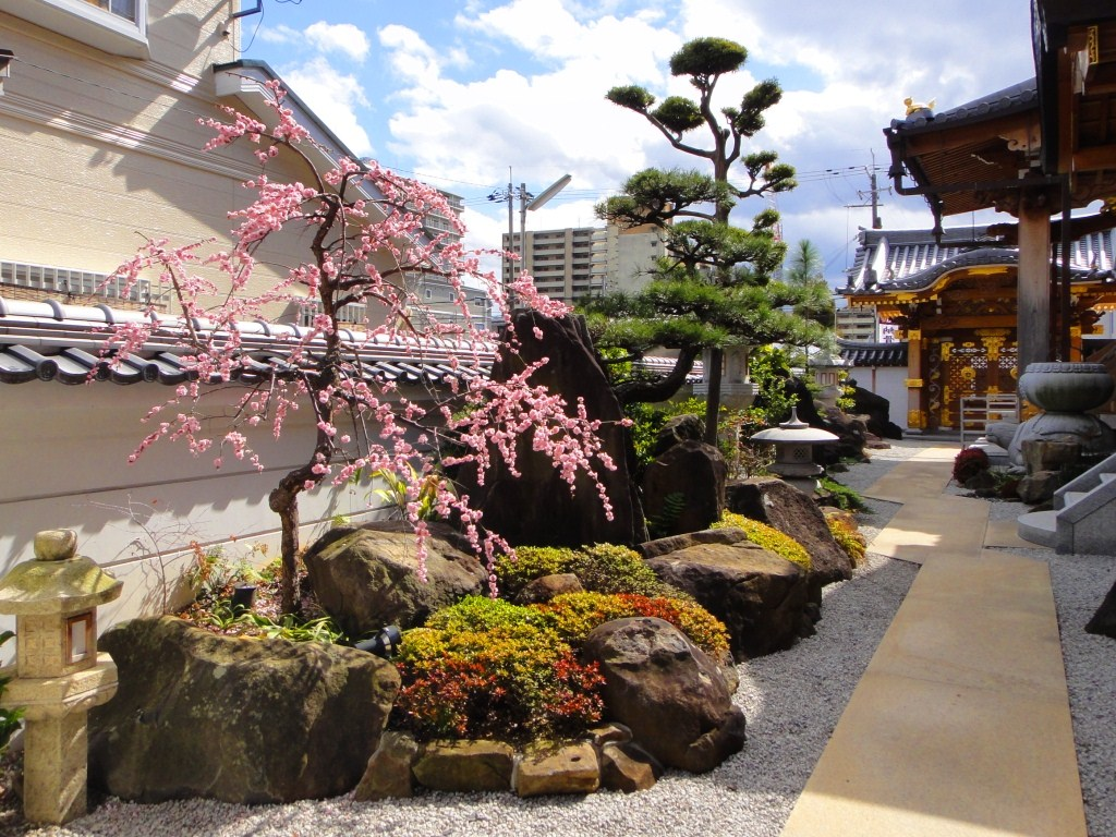 大阪府守口市の長福山「本性寺」の内観