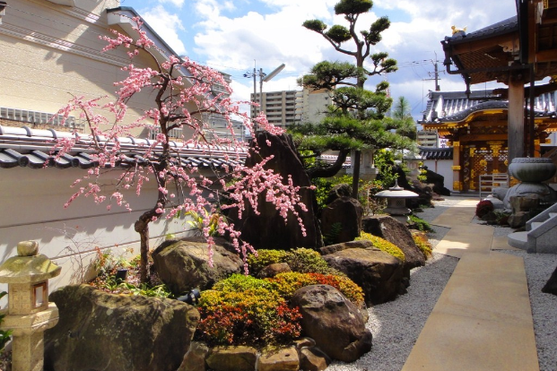 大阪で永代供養のお墓・納骨堂なら大阪府守口市の長福山「本性寺」